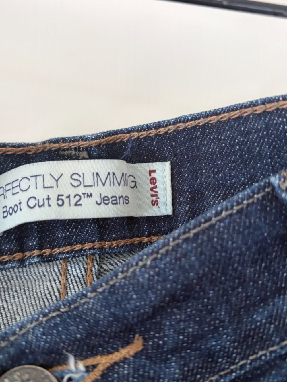 Levi's 512 Perfectly Slimming Jeans Size 12 Boot Cut Jeans - Picture 8 of 9